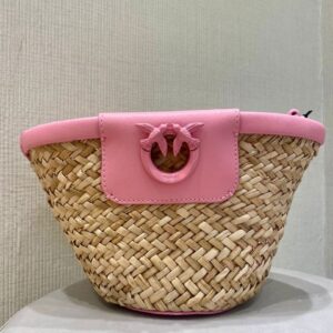 Mały koszyk z różem Pinko